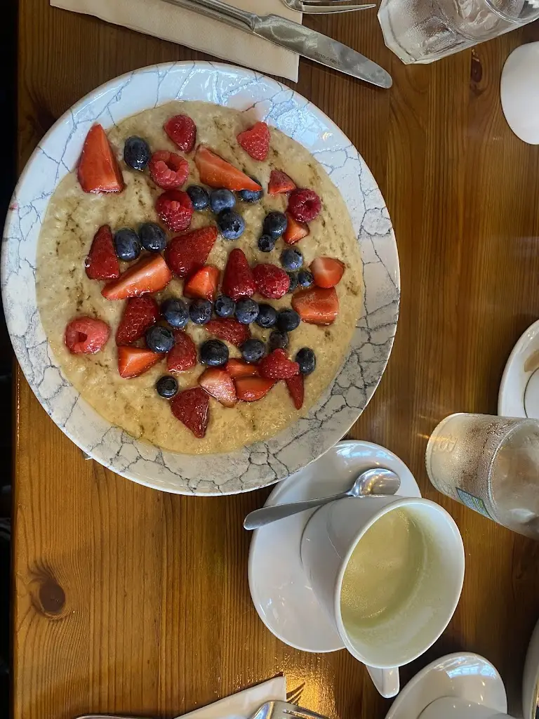 Estrella_Blas_Donegal_review