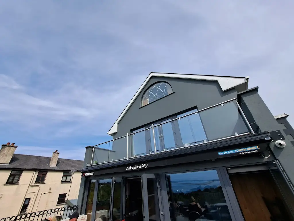 B. S. T._Patrick Johnny Sally's_Dungloe_review