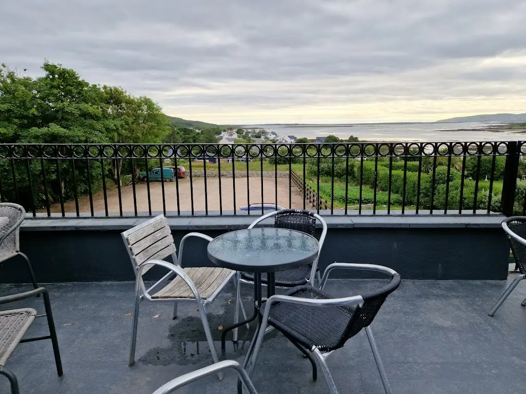 Patrick Johnny Sally's_Dungloe_slider_image_1