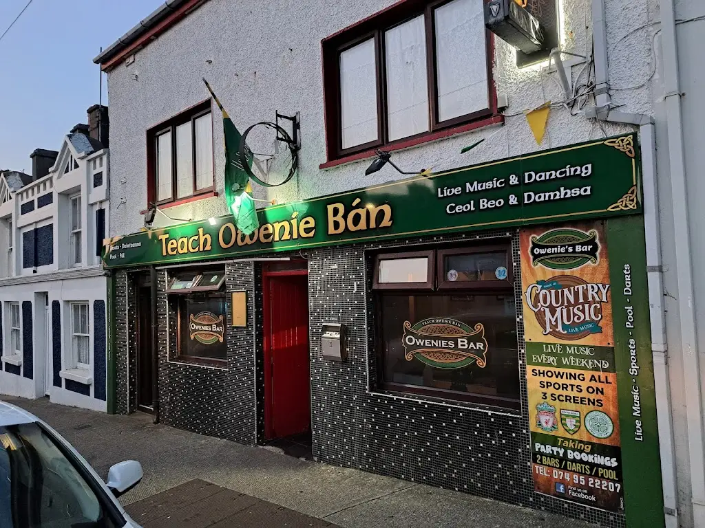 Teach Owenie Ban_Dungloe_slider_image_1