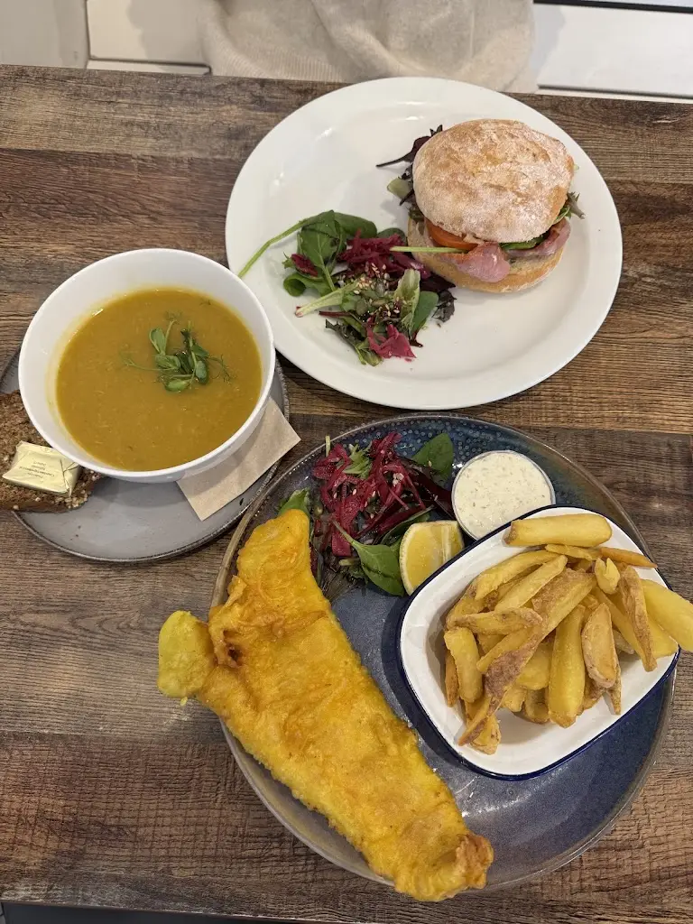 Nicole Kelly_Ahoy Cafe_County Donegal_avis