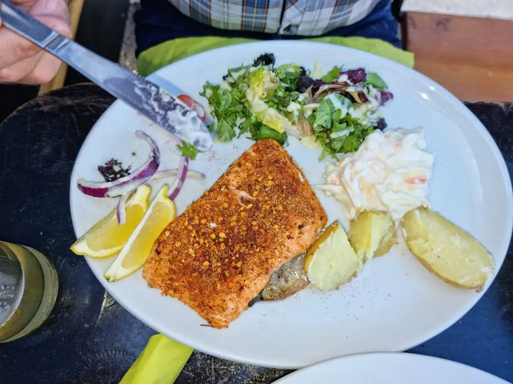 Agnes Oliver_Orchard Bar Bistro_Dunlewy_review