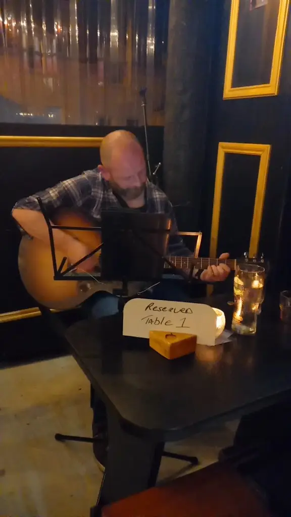 Orchard Bar Bistro_Dunlewy_slider_image_2