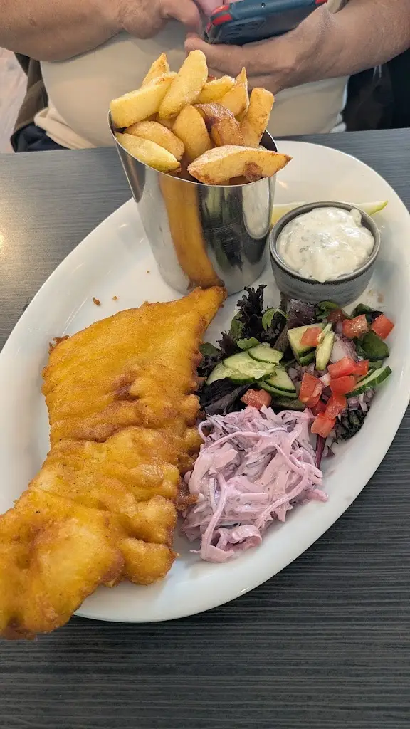 Qwan Sumatepimolchai_The Marina Cafe_Killybegs_review
