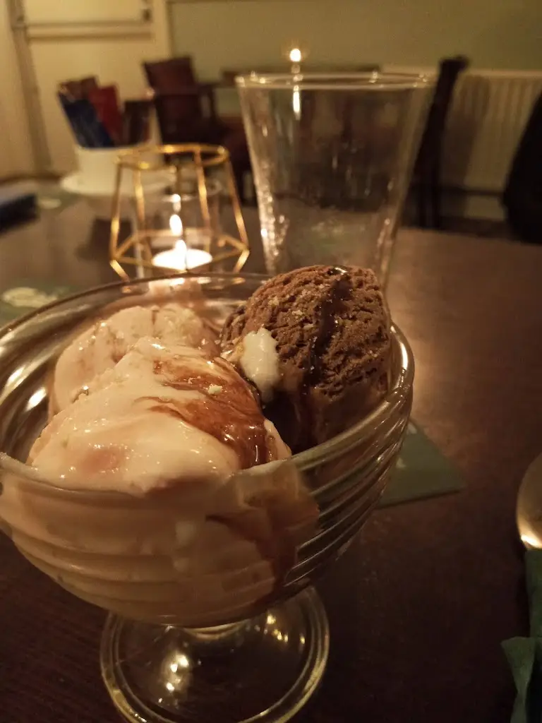 Margaret Bannon_Ramblin' House_Cootehill_review