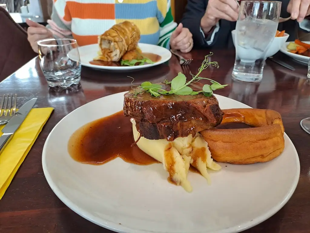 Menu_The Treehouse Restaurant_Muff_image_8