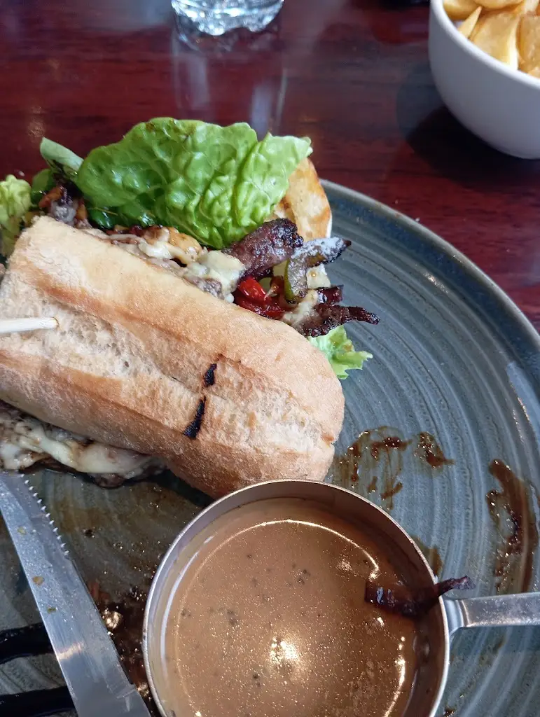 jonathan ball_The Treehouse Restaurant_Muff_review