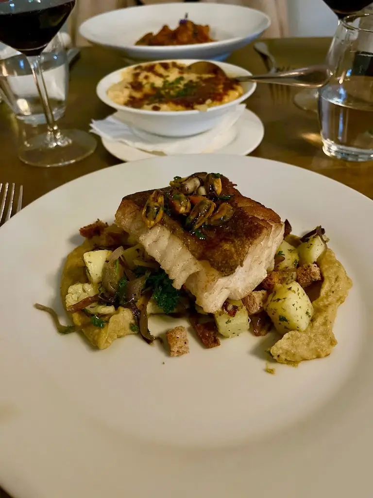 Meabh Dalton_Bridge Bar Restaurant_Ramelton_reseña