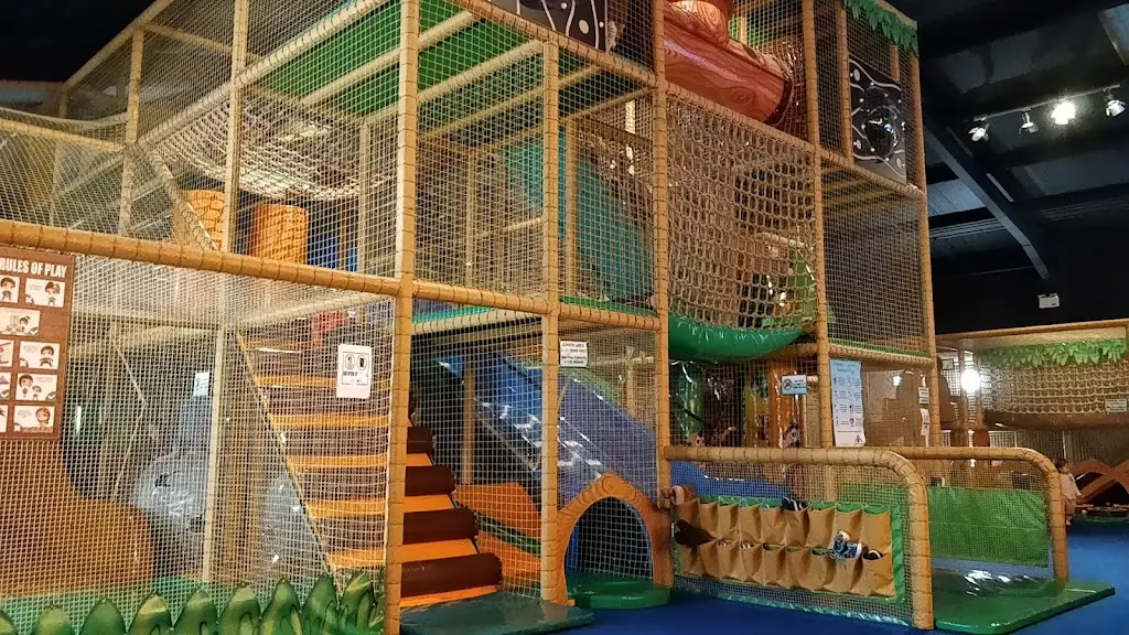 Backstage Bar & Grill_Letterkenny_slider_image_3