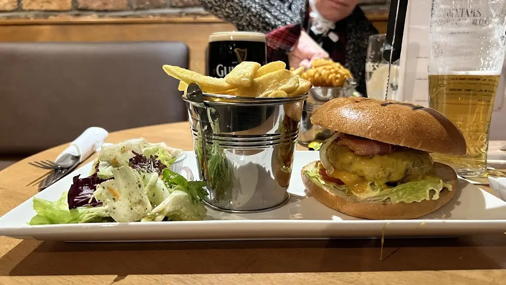 The Harp Tavern_Sligo_slider_image_3