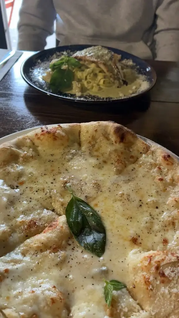 Veronica123 Jade_Nonna's Urban Italian Kitchen_Letterkenny_review