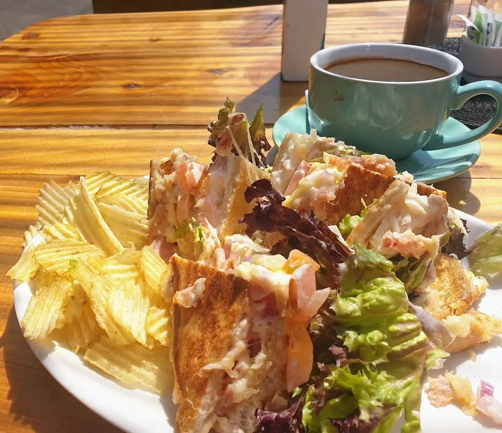 Robin Petrie_Norries Coffee Shop_Moville_reseña