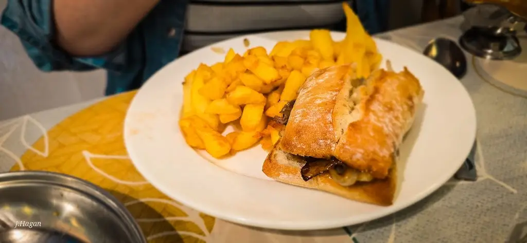 Juliette Hagan_Barrons Cafe and Bed & Breakfast_Moville_reseña