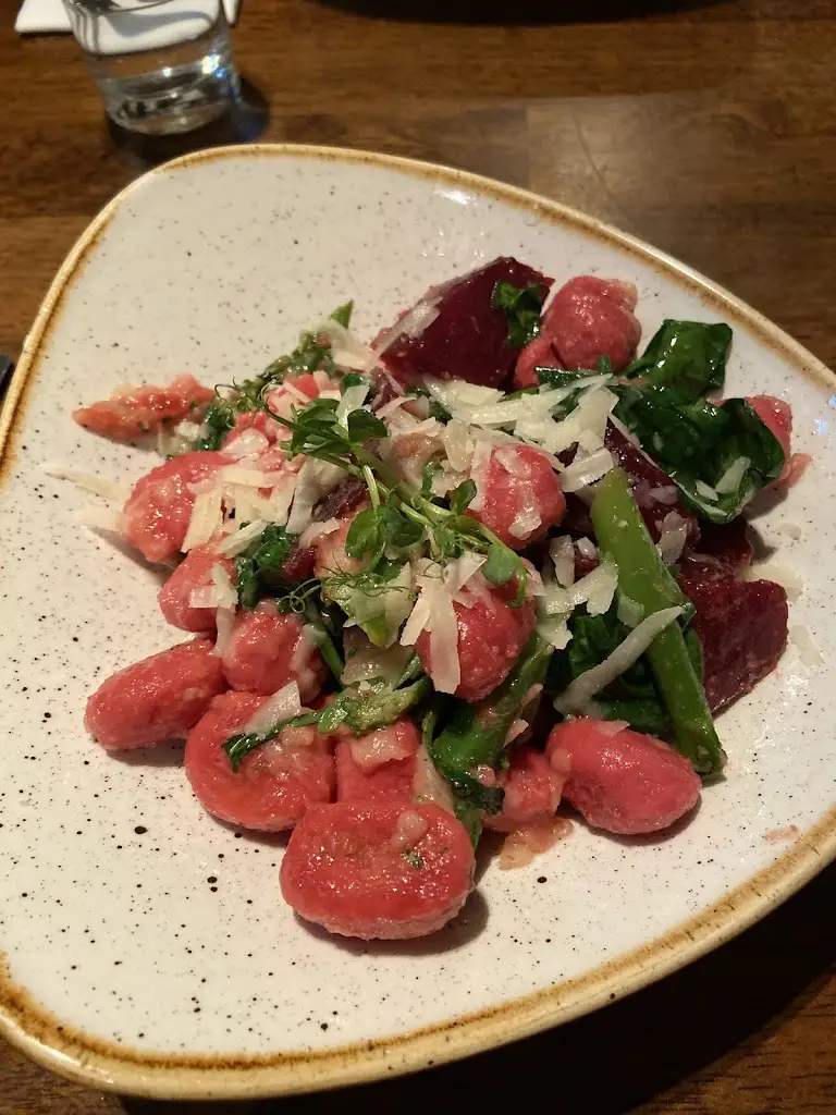 Aisling Byrne_Gilroy's Bar_Inishcrone_review