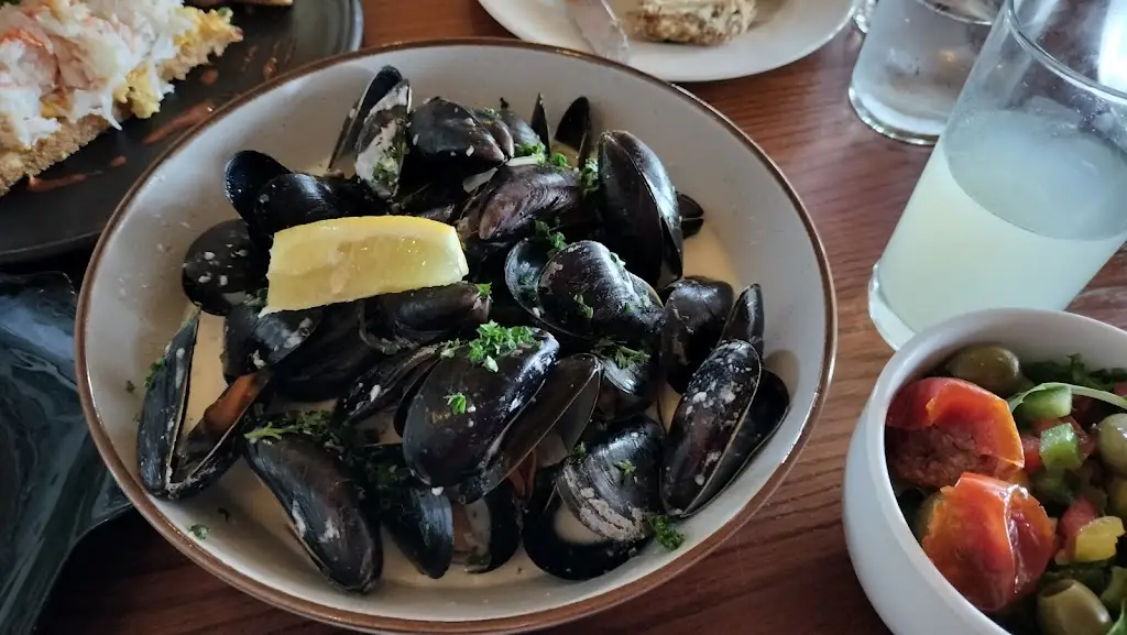 jk 725_Kealy's Seafood Bar_Moville_review