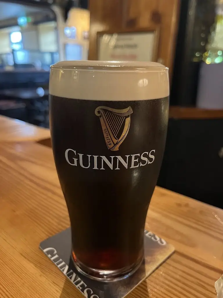 philip gillivan_Pilot Bar_Inishcrone_review