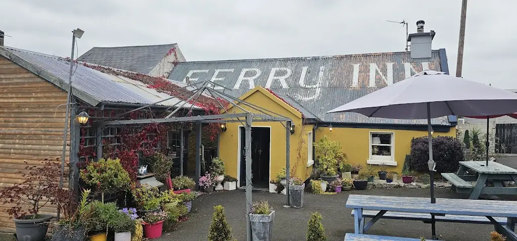 The Ferry Inn Bar & Restaurant_Portumna_slider_image_1