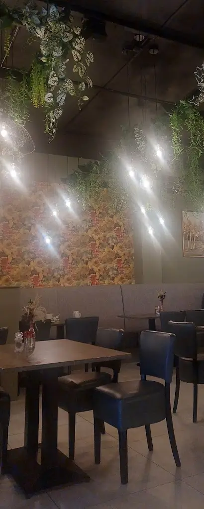 Lucy_Roots Café & Bistro, Oranmore_Oranmore_review