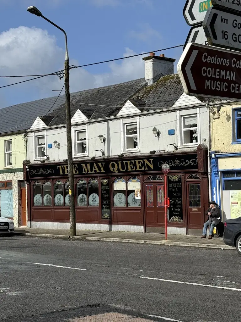 The May Queen_Tobercurry_slider_image_2