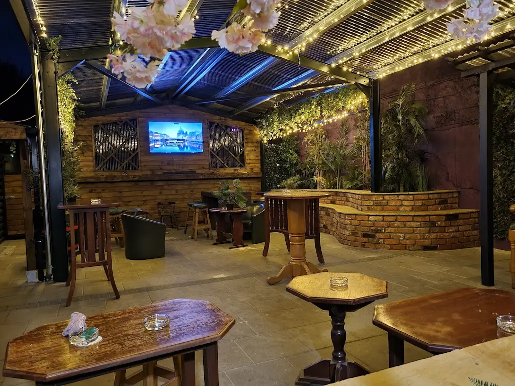 An Poitín Still Bar, Restaurant & Accommodation restaurant in Carrick-on-Shannon