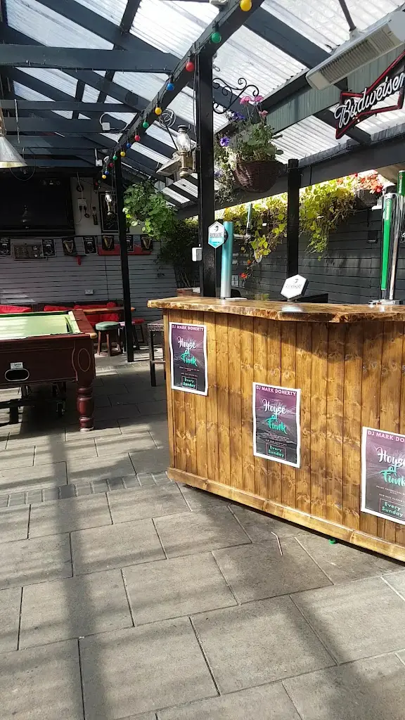 An Poitín Still Bar, Restaurant & Accommodation_Carrick-on-Shannon_slider_image_2