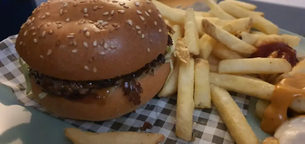 Konrad Walsh_Niche Cafe_Tuam_review