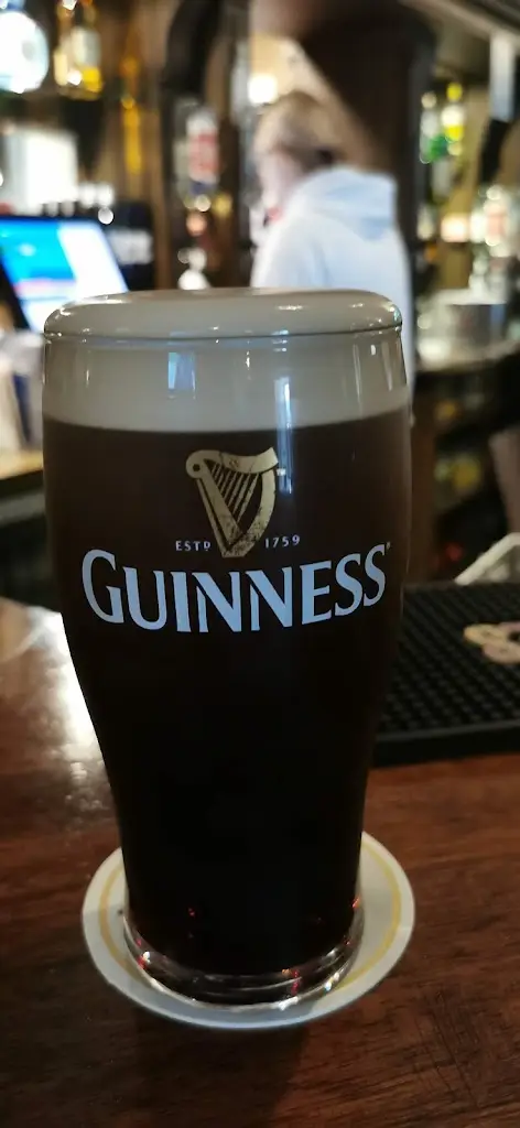 Let's Explore Dublin (Dublinsnap)_The Thatch Bar_Tuam_review