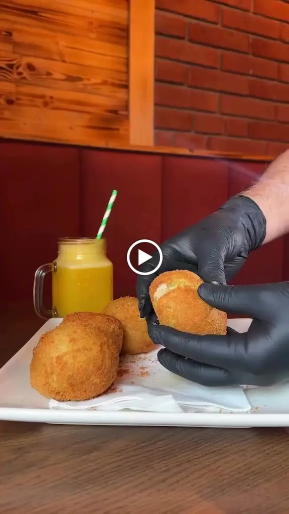 The willow cafe_Loughrea_slider_image_2