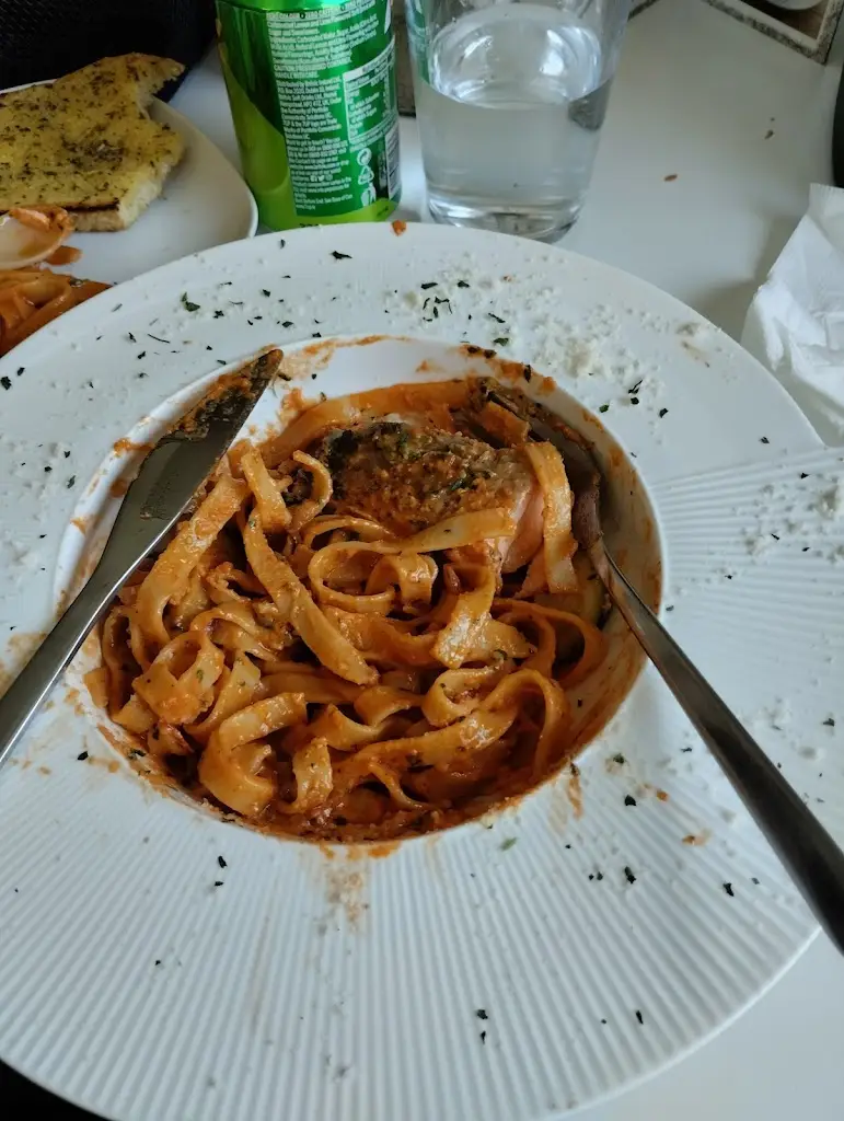 Fatima_Square Corner_Carrick-on-Shannon_review