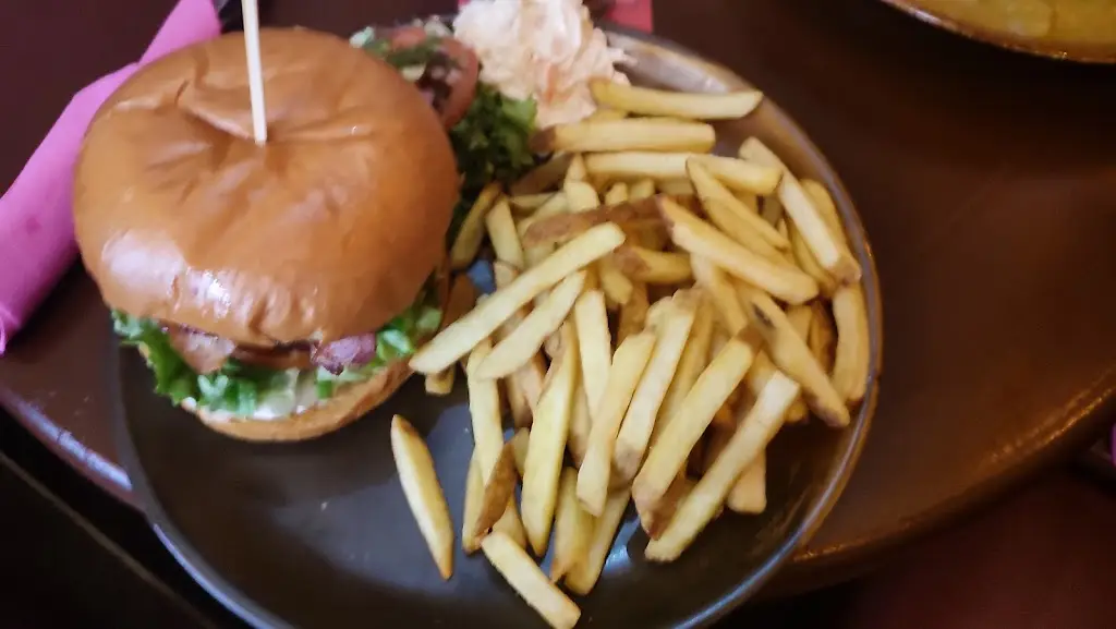 Menu_McHugh's Bar_Carrick-on-Shannon_image_4