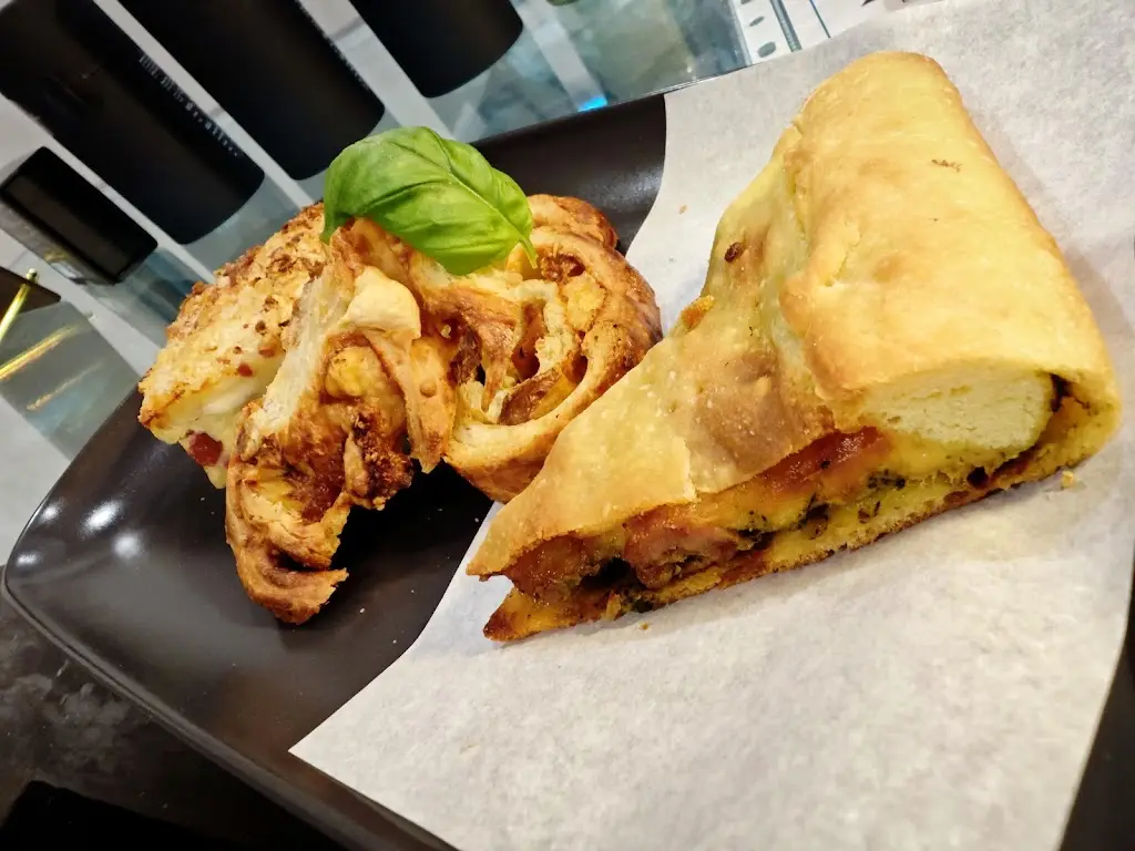 @Fine, Italian Deli & Wine_Athlone_slider_image_3