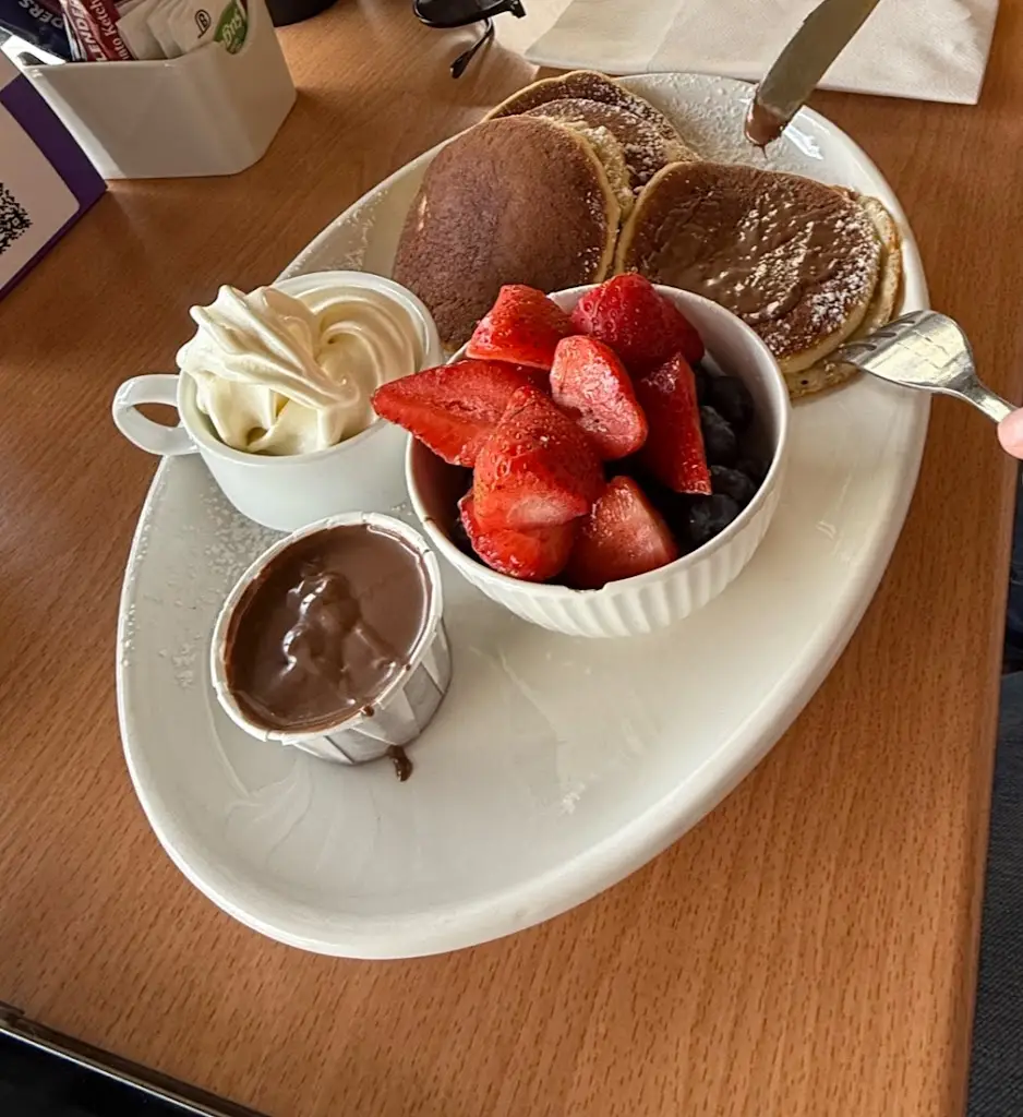 Beans & Leaves_Athlone_slider_image_3