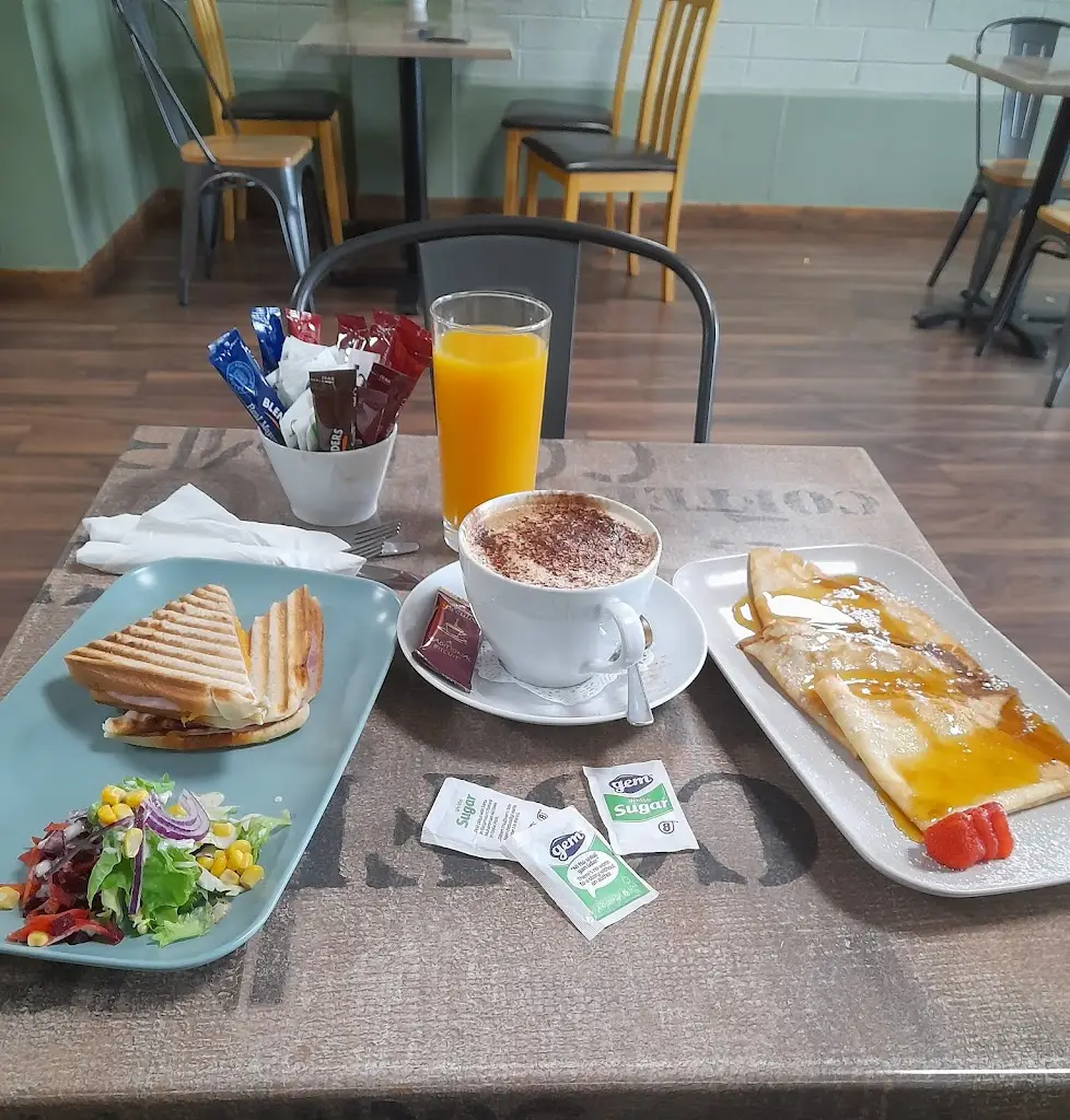 clock watch_European Cafe and Bistro_An Longfort_recensione