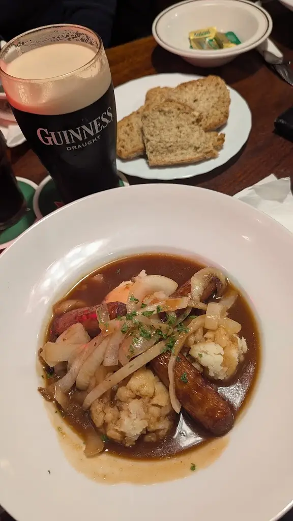 Marion Belliot_Market Bar_An Longfort_reseña