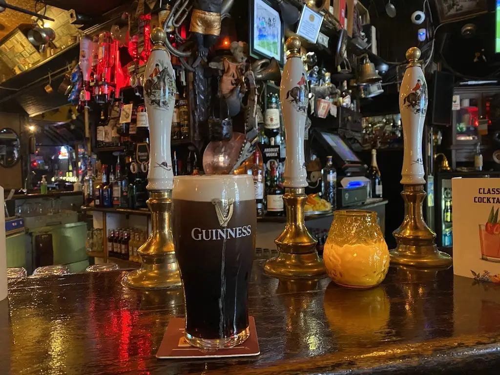 Edward J Valentines Bar_An Longfort_slider_image_3