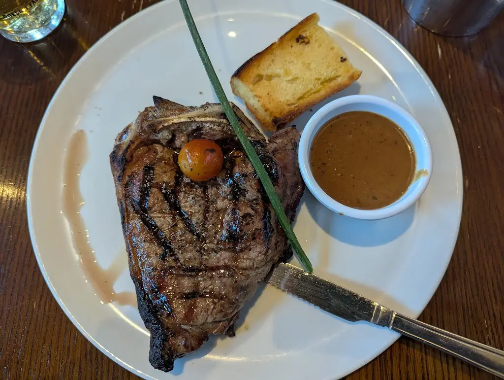 StockHouse Restaurant_An Mhí_slider_image_2