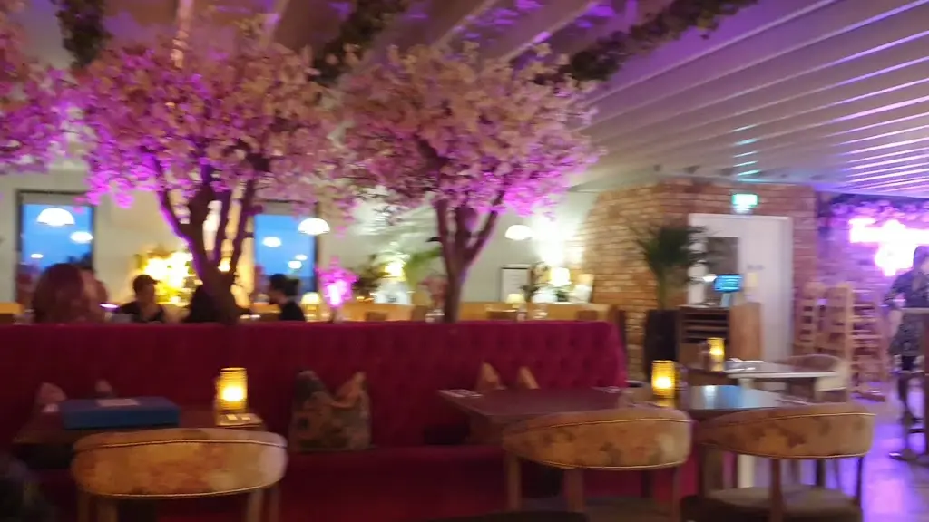 Gourmet Food Parlour Dunshaughlin_An Mhí_slider_image_2