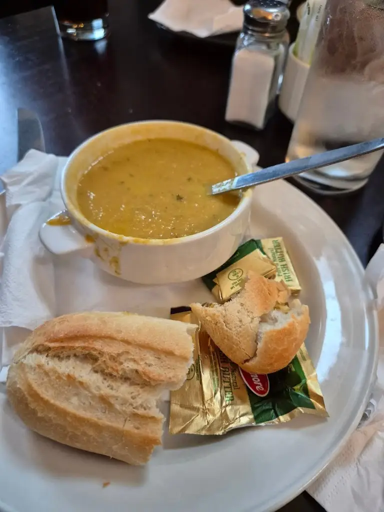 Avleen Vig_Balreask Bar, Restaurant & Guest Accommodation_An Mhí_recensione