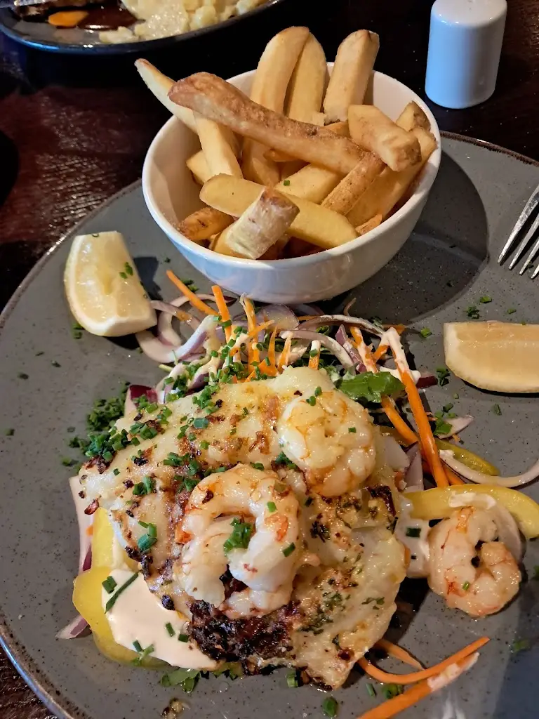 Tatiana Kapala_Whytes Bar and Restaurant_An Mhí_review