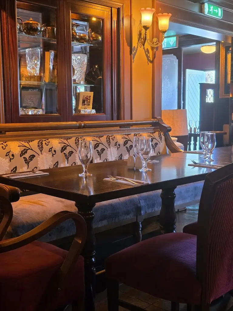 Lucija Udragović_Caffrey's_An Mhí_review