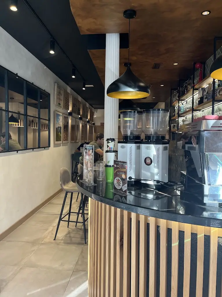 Dave's Diner Ireland_An Mhí_slider_image_2