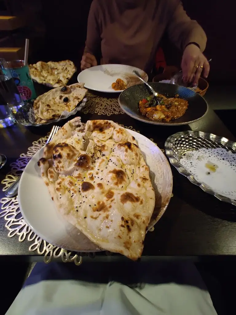 Menu_Cinnamon Garden Restaurant_An Mhí_image_9