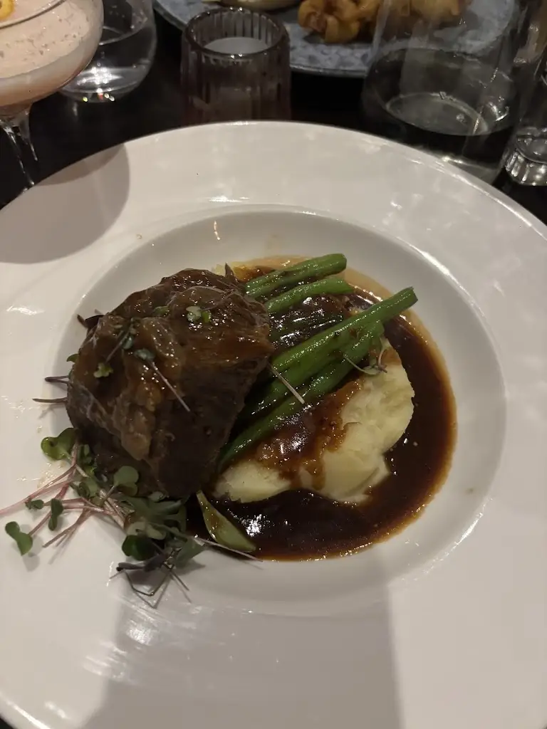 Crave_An Mhí_slider_image_3