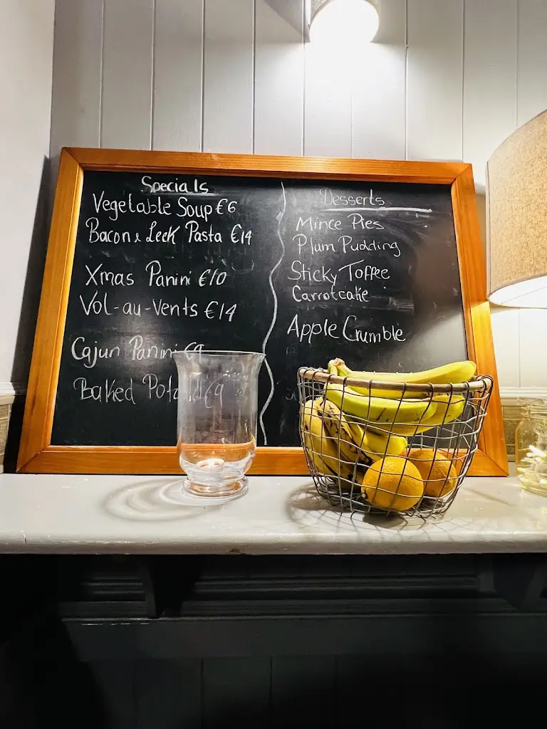 Menu_Chat N Chew_Athgarvan_image_1