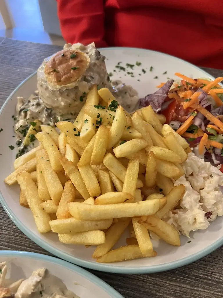 Menu_Chat N Chew_Athgarvan_image_7