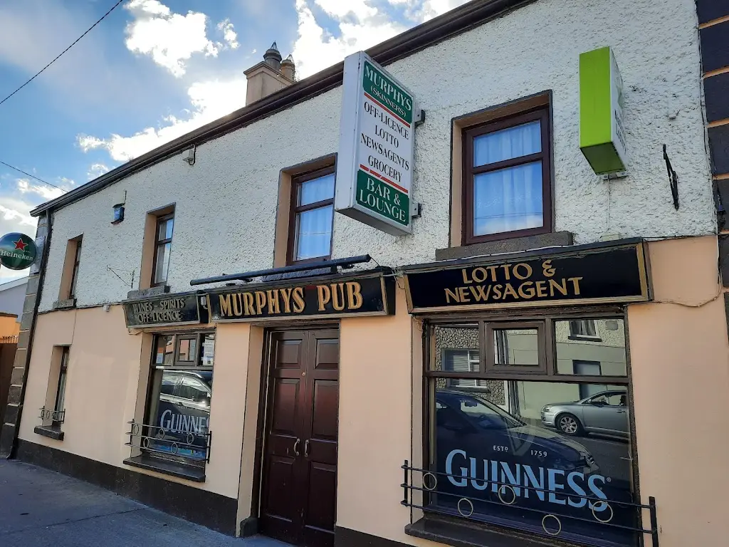 Murphys bar and shop restaurant in Ballylinan
