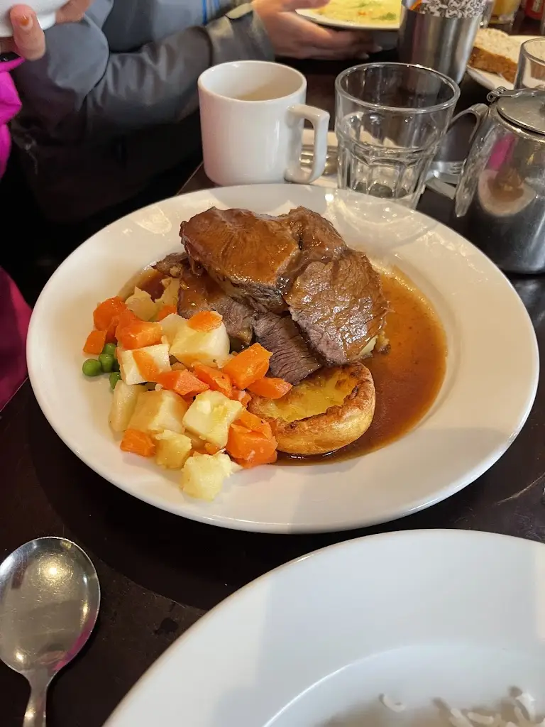 Alec Malaspina_The Bay Tree_Athy_review