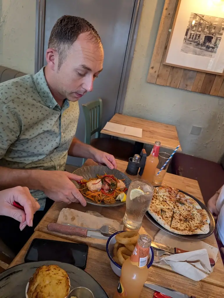 Peter J McMullan_The Auld Shebeen Bar Athy_Athy_review