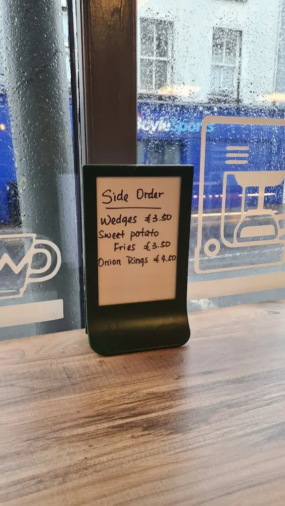 Menu_29 Urban Corner_Athy_imagen_4