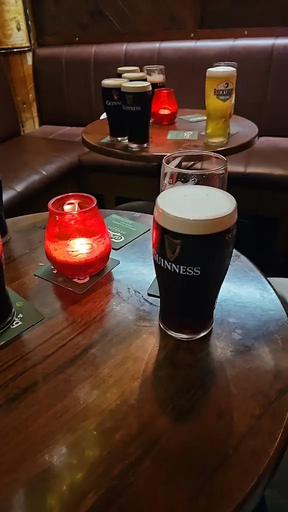 Uncle Travelling Matt_Clancy's Athy_Athy_avis